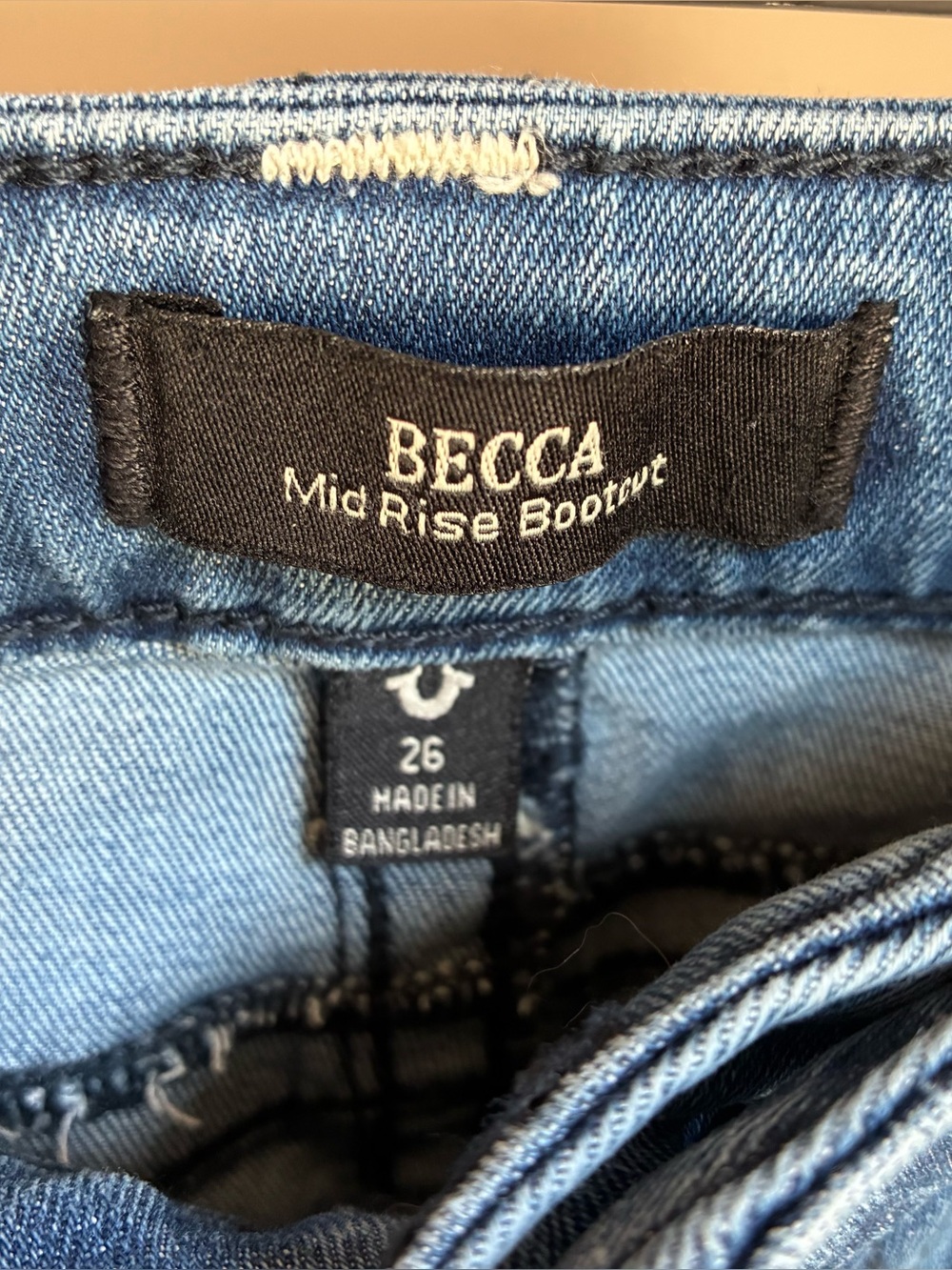 True Religion Becca‎ Mid Rise
Bootcut Jeans Women's Size 26
Blue Pockets Western - Picture 4 of 6